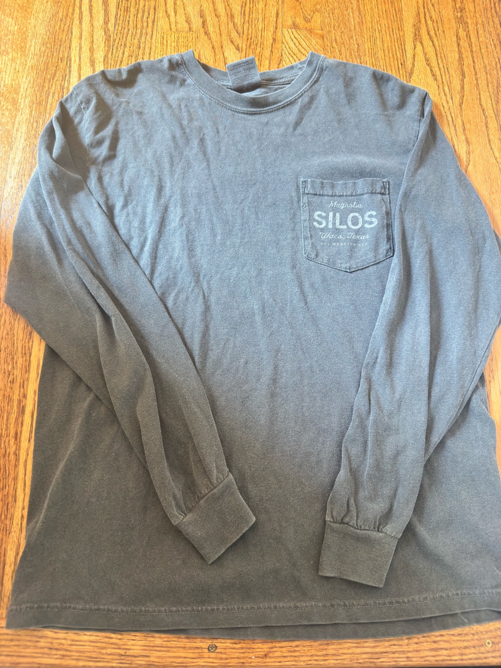 Magnolia Silos Pocket Long Sleeve Tee